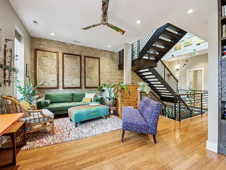 1936 N Hudson Ave — Photo 8