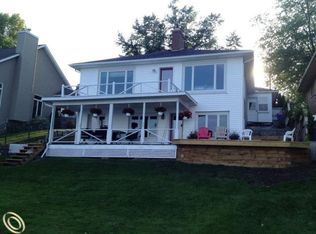 1265 N River Rd, Saint Clair, MI 48079