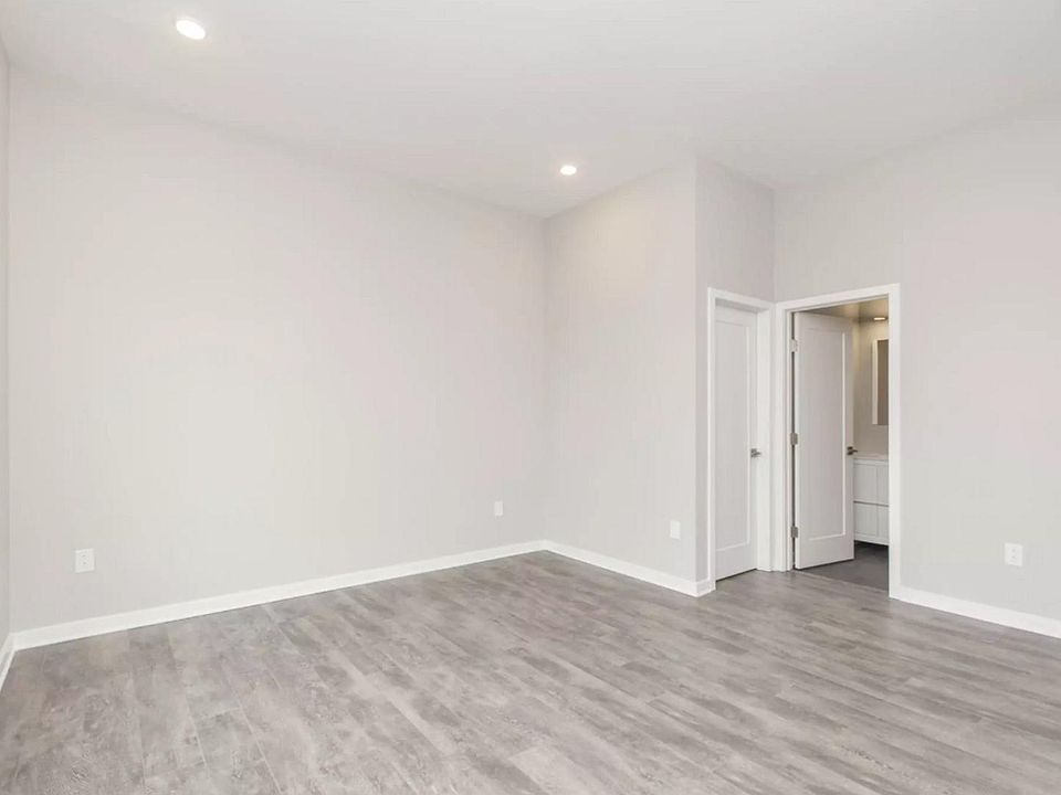 1st image of 1917 N 7th St #3BDR