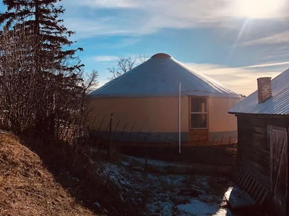 323 W Sutter St, Philipsburg, MT 59858