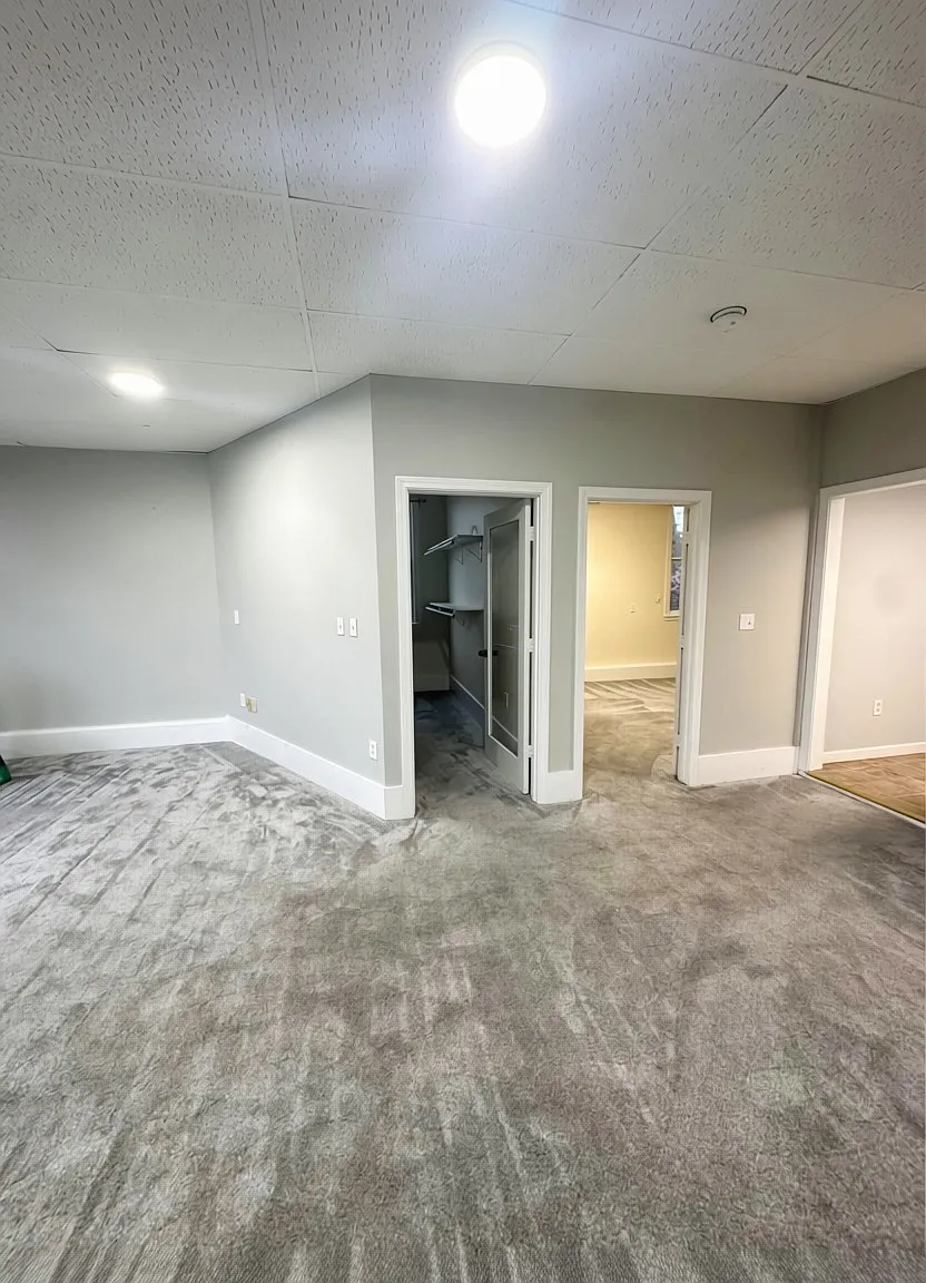 1 bed, 961 sqft, $2,500 — Photo 4
