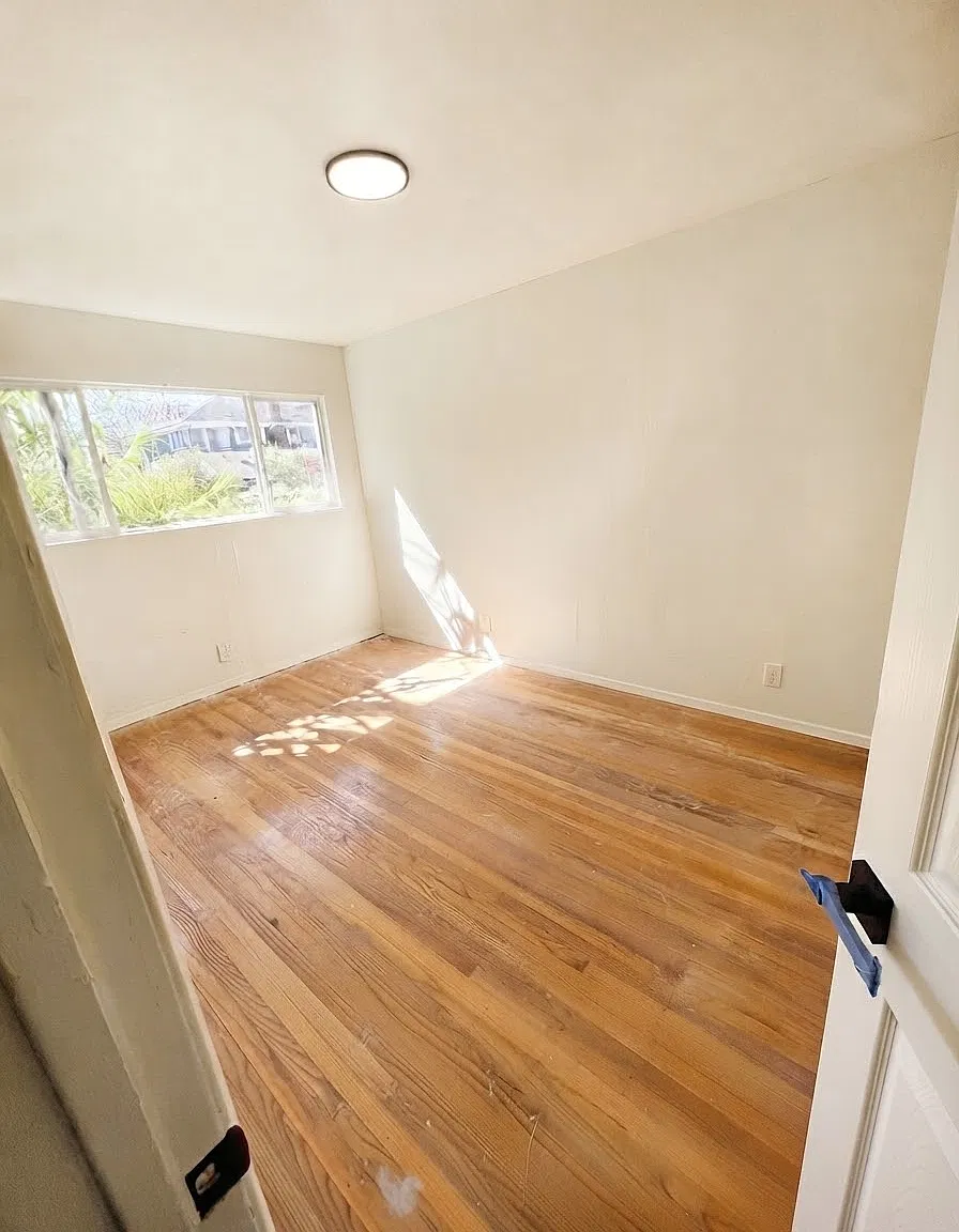 2 bed, 750 sqft, $3,300 — Photo 4