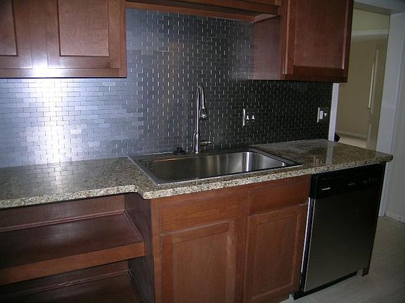 4th image of 942 Winsray Ct