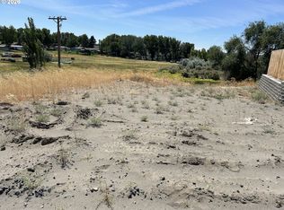 1742 NE 9th Pl, Hermiston, OR 97838
