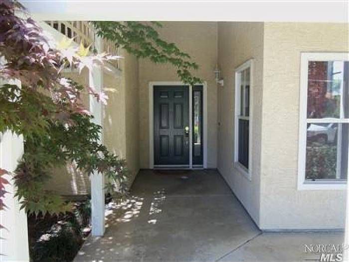 1st image of 437 Stanford St