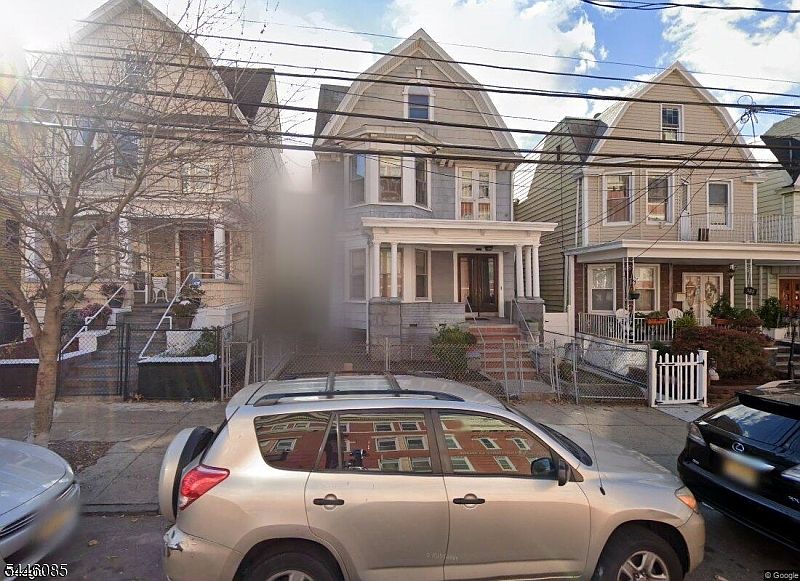 1st image of 127 Duncan Ave