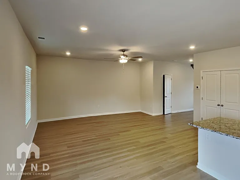 110 Lightning Dr — Photo 6