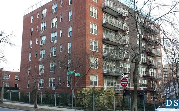 2nd image of 8705 166th St APT 5F