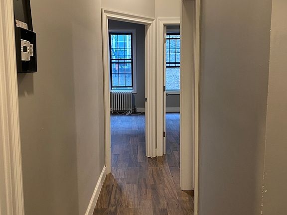 5th image of 176 Howard Ave APT 3L