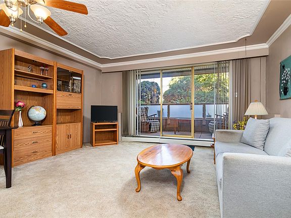 2nd image of 1025 Inverness Rd #209