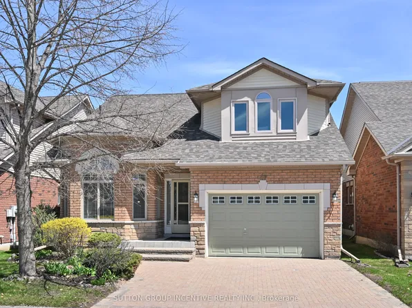 17 Sunset Blvd, New Tecumseth, ON L9R 1Y8