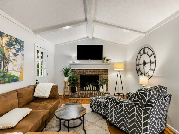 (undisclosed Address), Roswell, GA 30075