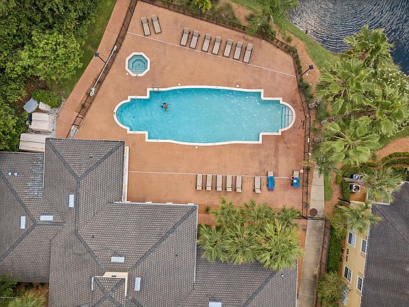 3rd image of 3591 KERNAN Boulevard #327