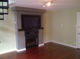 721 Walnut St APT 303, Philadelphia, PA 19106