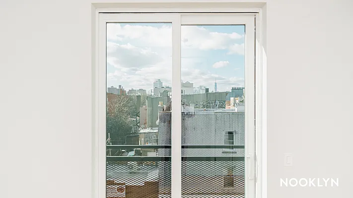 Rented by Nooklyn NYC LLC | media 31