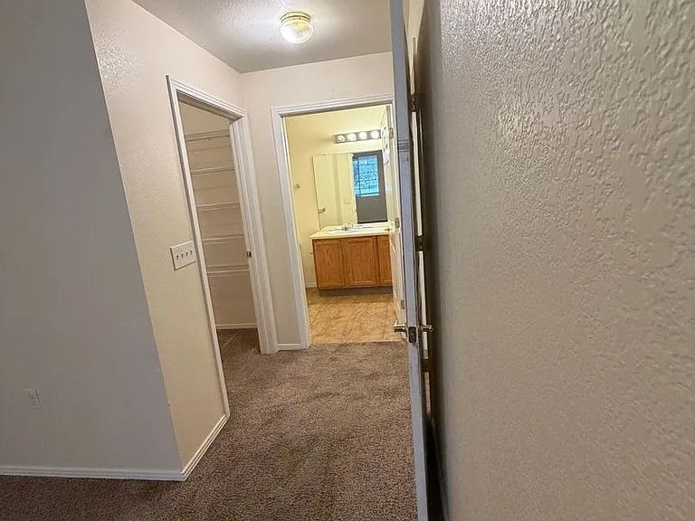 3002 W Elizabeth St #22C — Photo 8