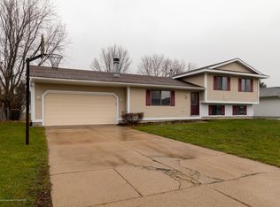 4550 Glenberry Dr, Holt, MI 48842