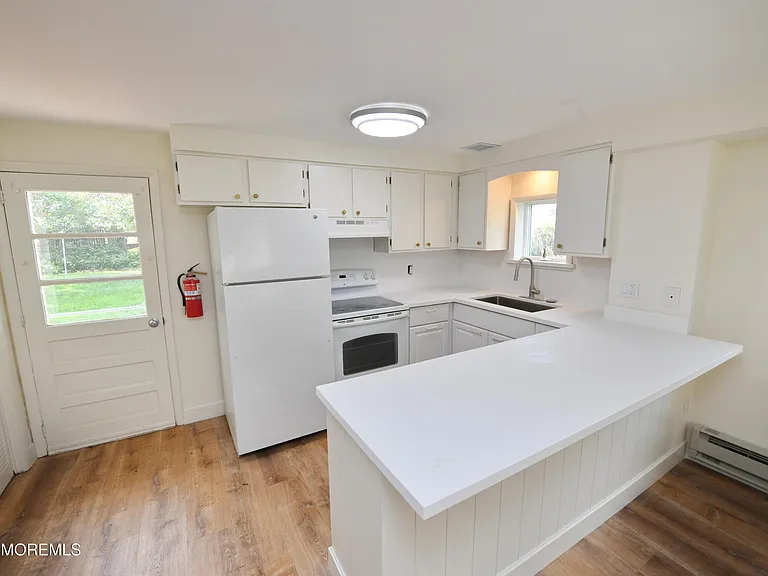 704 Mount Pl — Photo 6