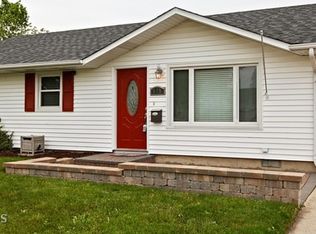 415 Berkshire Ave, Romeoville, IL 60446