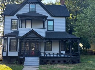 86 Amherst St, Springfield, MA 01109