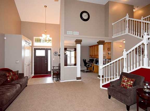3rd image of 1305 Richmond Ln