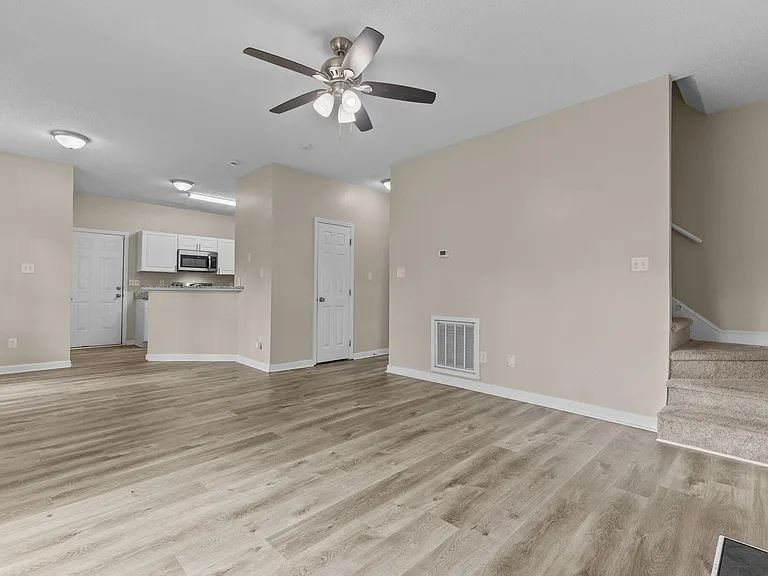 8318 Umstead Rd — Photo 28