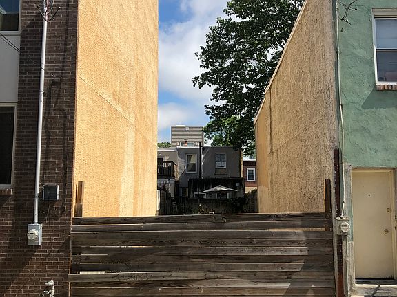 2nd image of 1733 Latona St