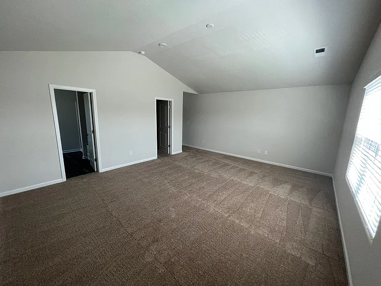 461 Turning Lake Dr — Photo 32
