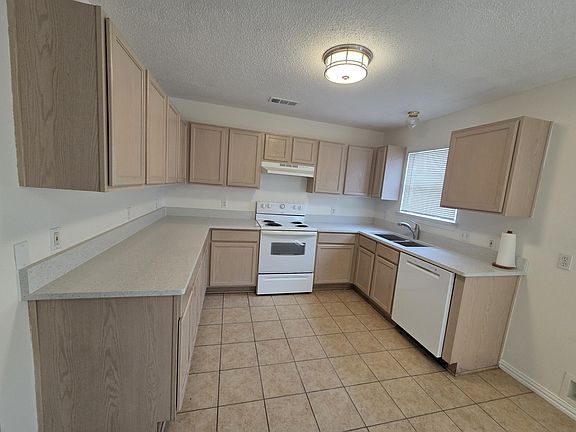 Roomy Kitchen