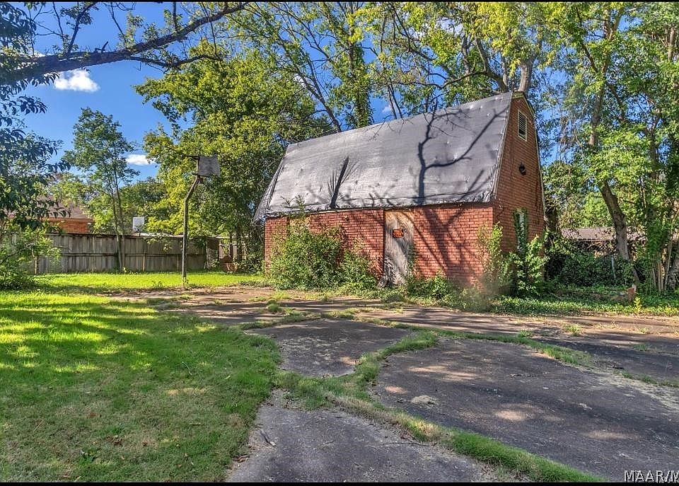 1st image of 3341 Albans Ln