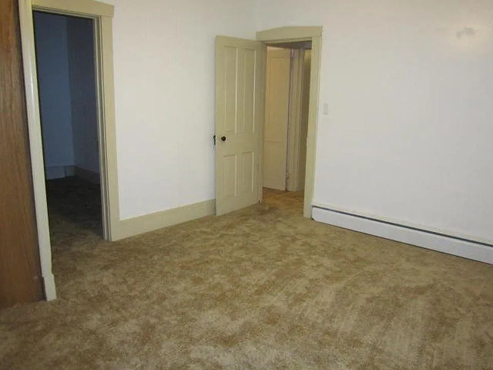127 W Ferdinand St photo 1