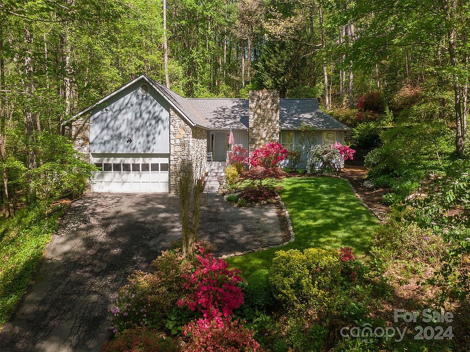 1st image of 160 Foothills Dr