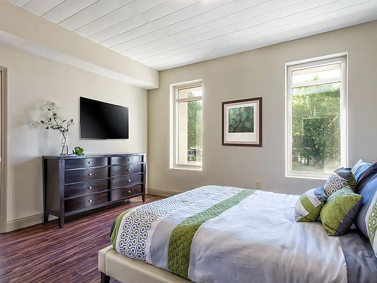 Rivers Edge Apartments — Photo 15