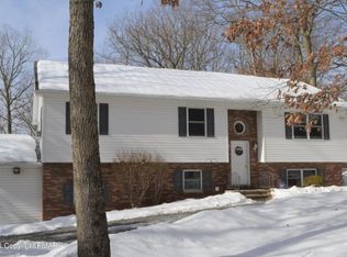 317 Appenzell Ter, Stroudsburg, PA 18360