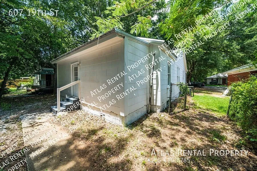 Your Next Home Awaits in This Charming Tuscaloosa 3BR! — Photo 2