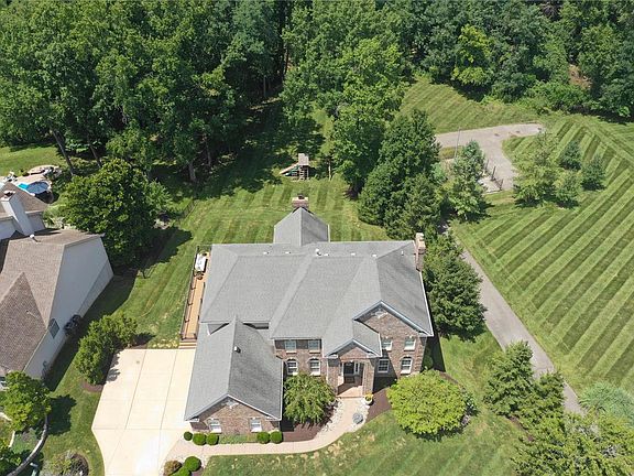 3rd image of 1519 Misty Valley Ct