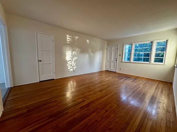 11466 Washington Pl #A, Los Angeles, CA 90066