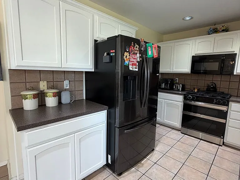 1508 N Yellowood Ave — Photo 23
