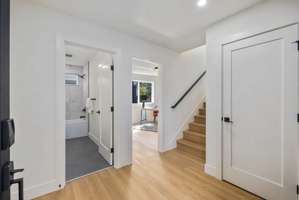 3 bed, 1830 sqft, $4,500 — Photo 3