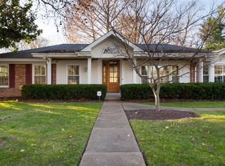 24 Nantucket Ln, Saint Louis, MO