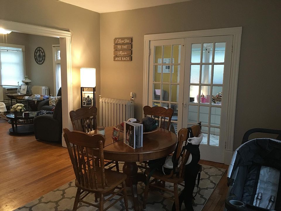 Dining Room (northeast corner)