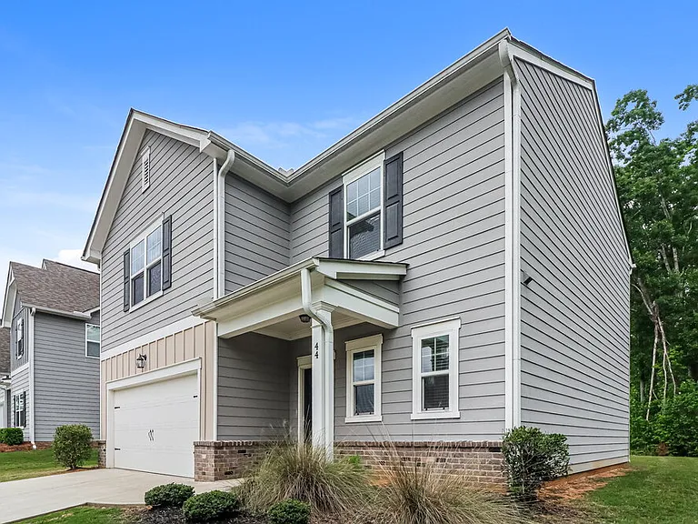 44 Meriwether Ln — Photo 4