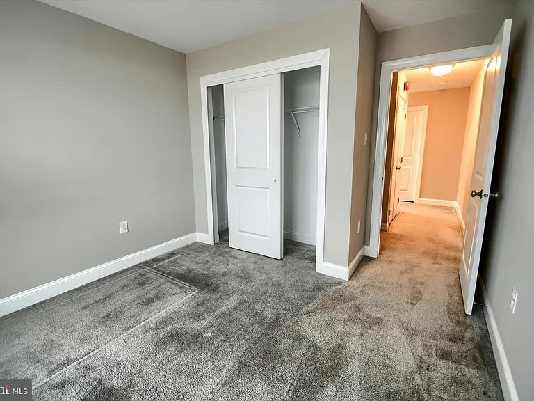 39 N Mitchell Ave — Photo 25