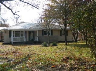 2202 Il Highway 15, Fairfield, IL 62837