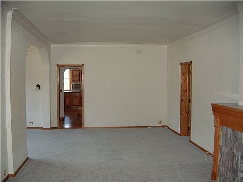 33 ft. long Living Room