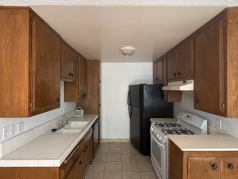 10877 Palms Blvd #2 — Photo 4