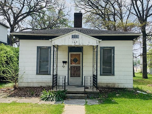5th image of 105 E Lincoln Ave