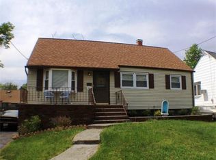 180 Bedford Ave, Iselin, NJ 08830