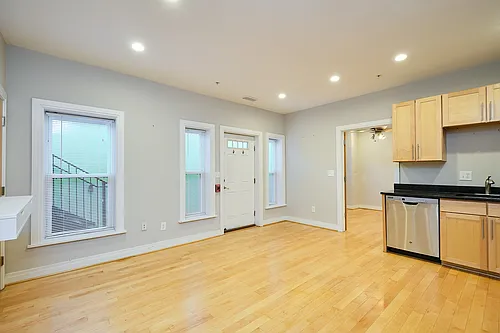 5551 Illinois Ave NW #102 Photo 1