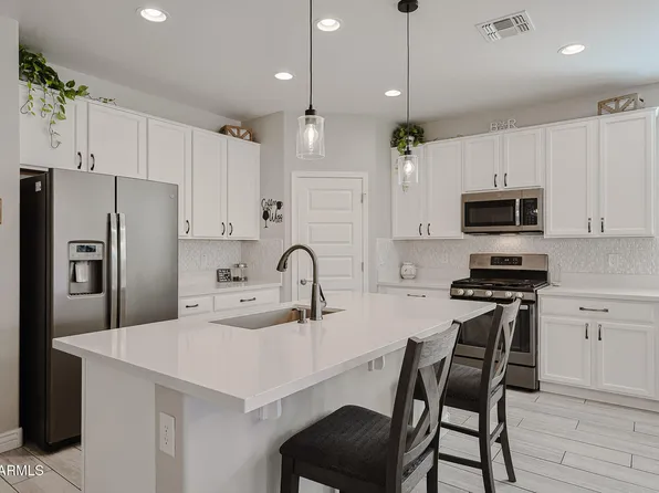 18386 W ILLINI Street, Goodyear, AZ 85338